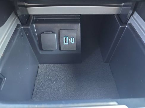 Certified 2023 Ford Explorer XLT w/ Equipment Group 202A AWD/4WD image 24