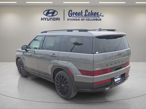 Used 2025 Hyundai Santa Fe Calligraphy AWD/4WD image 3
