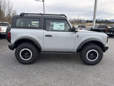 New 2026 Ford Bronco 2-Door w/ Sasquatch Package AWD/4WD image 8