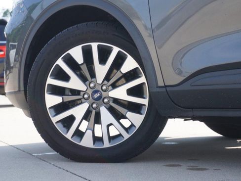 Used 2020 Ford Escape Titanium AWD/4WD image 14