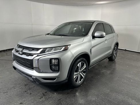 Used 2020 Mitsubishi Outlander Sport SE image 6