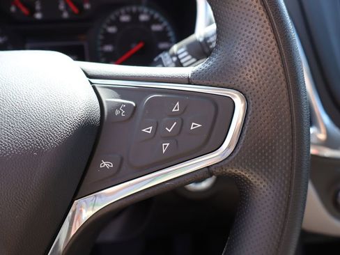 Used 2020 Chevrolet Equinox LS w/ LS Convenience Package FWD image 16