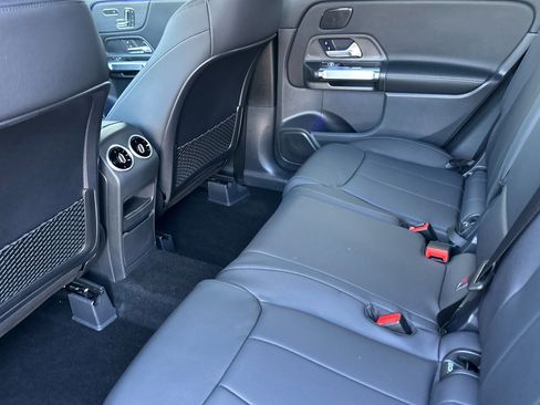 New 2026 Mercedes-Benz GLB 250 image 12