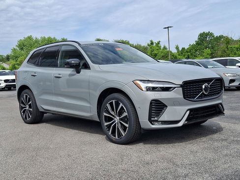 Certified 2024 Volvo XC60 B5 Plus w/ Climate Package AWD/4WD image 1