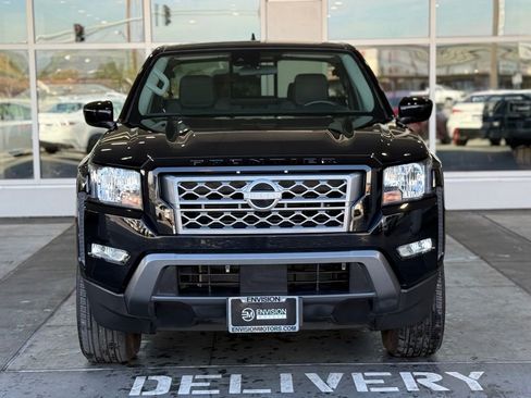 Used 2024 Nissan Frontier SV w/ SV Convenience Package image 4
