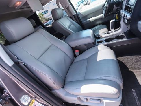 Used 2015 Toyota Sequoia Limited AWD/4WD image 35