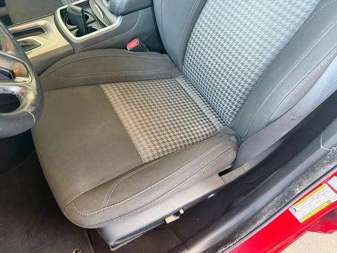 Used 2023 Dodge Charger SXT RWD image 9