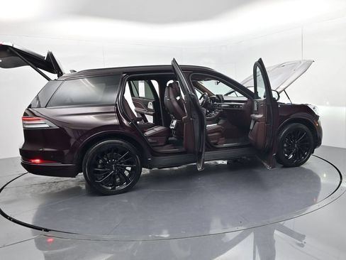 Used 2023 Lincoln Aviator Black Label w/ Jet Package AWD/4WD image 81