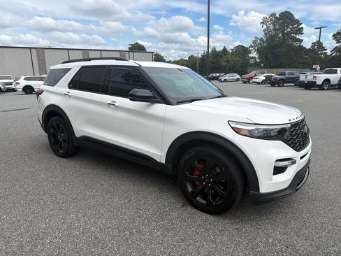 Used 2022 Ford Explorer ST w/ Equipment Group 401A AWD/4WD image 11