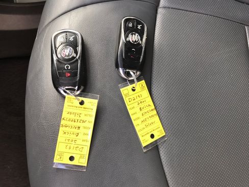 Used 2021 Buick Enclave Essence w/ Sound and Sites Package image 29