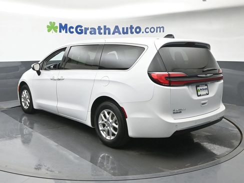 Used 2023 Chrysler Pacifica Touring-L FWD image 29