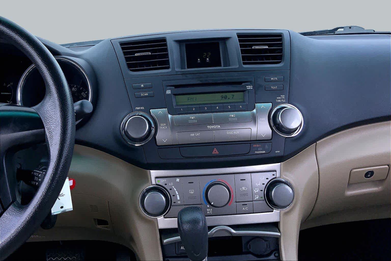 Used 2012 Toyota Highlander FWD image 7