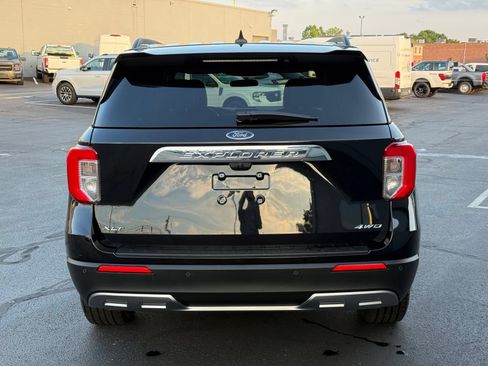 Used 2023 Ford Explorer XLT w/ Equipment Group 202A AWD/4WD image 5