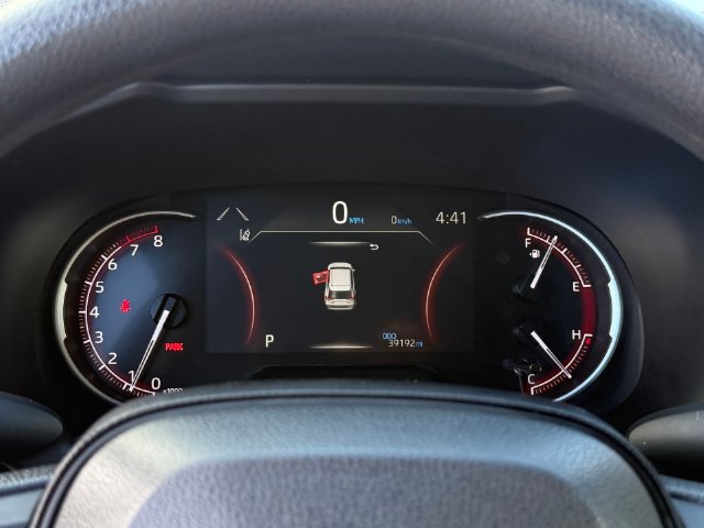 Used 2025 Toyota RAV4 LE AWD/4WD image 14