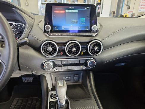 Used 2024 Nissan Sentra SV image 19