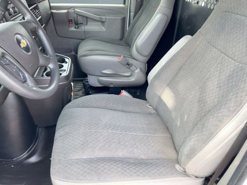 Used 2024 Chevrolet Express 2500 w/ Driver Convenience Package image 5