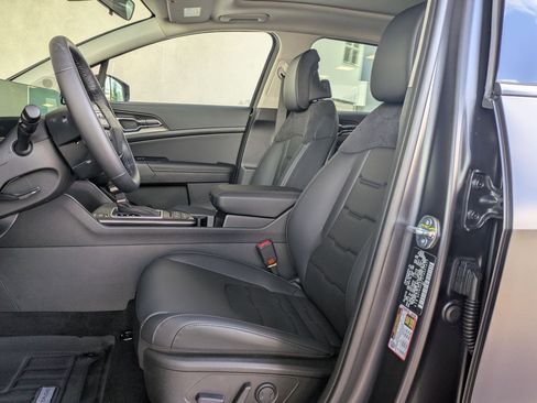 New 2026 Kia Sportage SX image 12