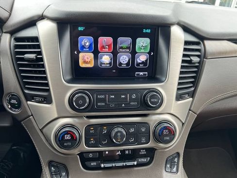 Used 2018 GMC Yukon XL Denali w/ Denali Ultimate Package AWD/4WD image 16