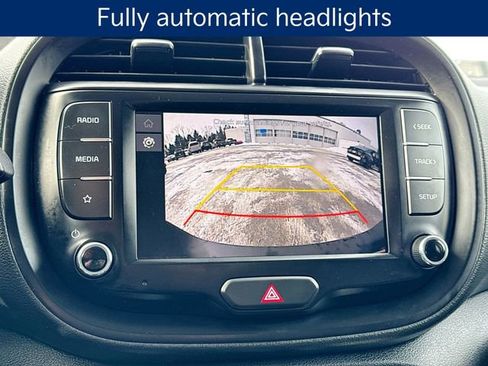 Used 2022 Kia Soul LX w/ Technology Package image 16