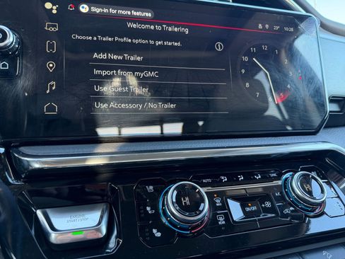 Used 2025 GMC Sierra 2500 Denali w/ Denali Reserve Package image 29