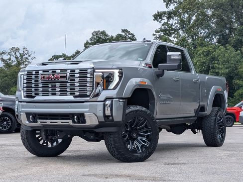 Used 2025 GMC Sierra 2500 Denali w/ Denali Reserve Package AWD/4WD image 4