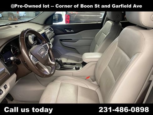 Used 2019 GMC Acadia SLT AWD/4WD image 14