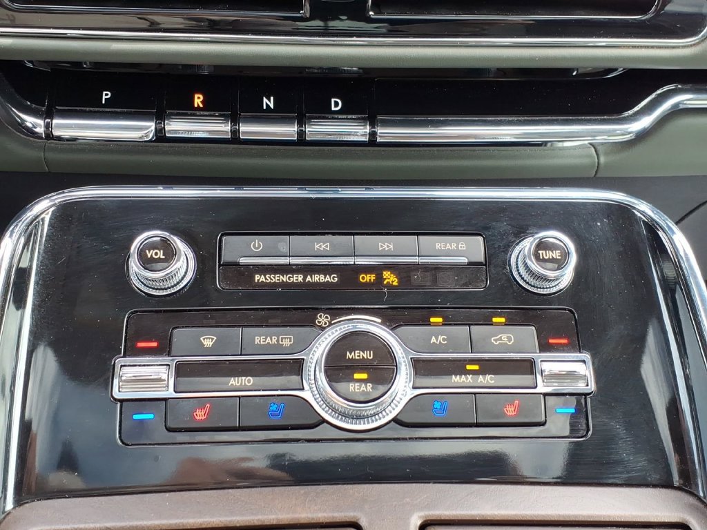 Used 2024 Lincoln Navigator L Black Label AWD/4WD image 22
