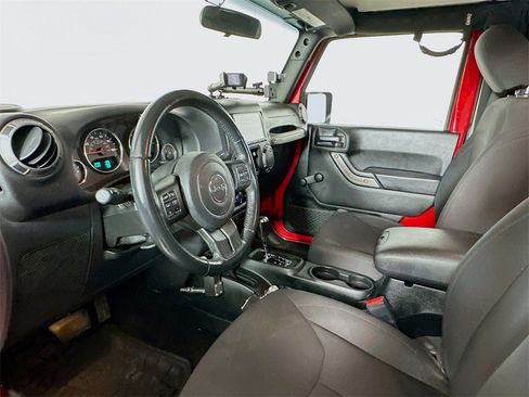 Used 2018 Jeep Wrangler Sport image 10