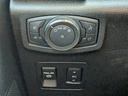 Used 2020 Ford F150 XLT w/ Equipment Group 302A Luxury AWD/4WD image 24