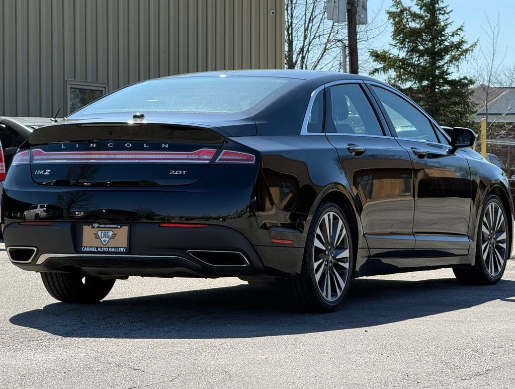 Used 2017 Lincoln MKZ Reserve w/ Climate Package FWD image 5