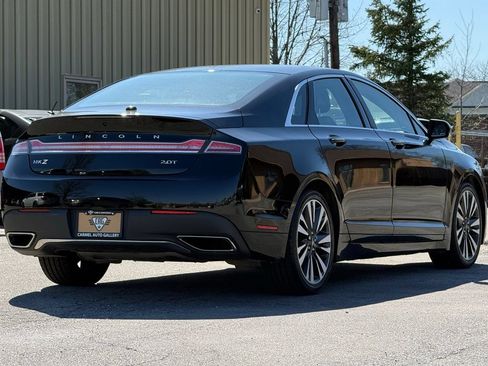 Used 2017 Lincoln MKZ Reserve w/ Climate Package FWD image 5