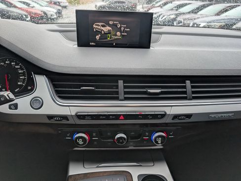 Used 2018 Audi Q7 2.0T Premium AWD/4WD image 4