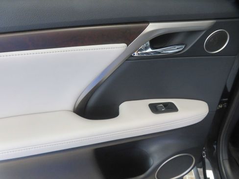 Used 2020 Lexus RX 350 AWD w/ Premium Package image 19
