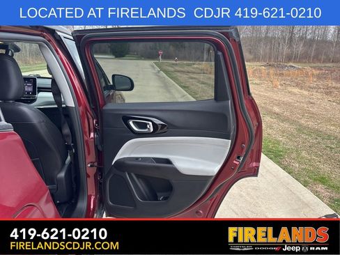 Used 2022 Jeep Compass Limited AWD/4WD image 33