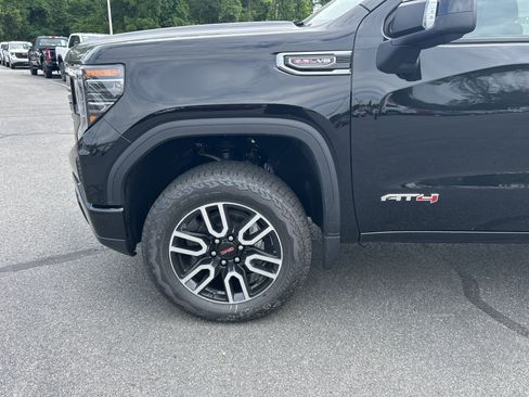 New 2026 GMC Sierra 1500 AT4 w/ AT4 Premium Package AWD/4WD image 5