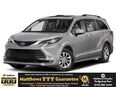 Used 2023 Toyota Sienna XLE