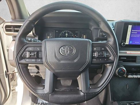 Certified 2025 Toyota Tacoma SR5 AWD/4WD image 13