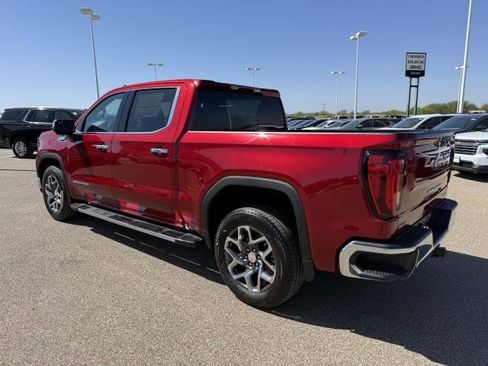 New 2026 GMC Sierra 1500 SLT image 7