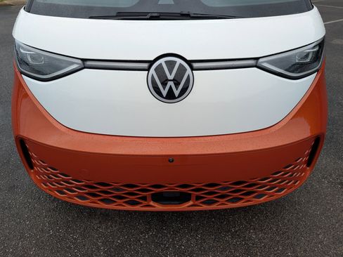 Used 2025 Volkswagen ID. Buzz 1st Edition AWD/4WD image 12
