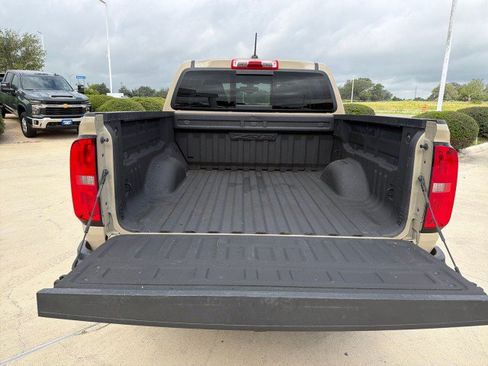 Used 2022 Chevrolet Colorado ZR2 w/ Colorado ZR2 Bison Edition AWD/4WD image 15
