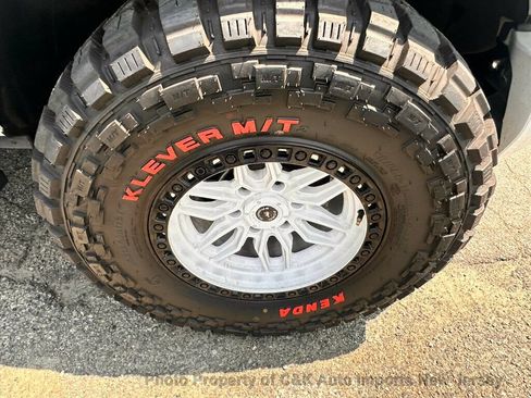 Used 2025 Ford Bronco 2-Door w/ Sasquatch Package AWD/4WD image 24