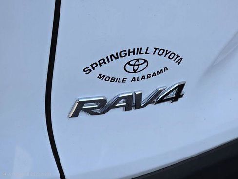 Certified 2025 Toyota RAV4 XLE w/ Convenience Package image 29