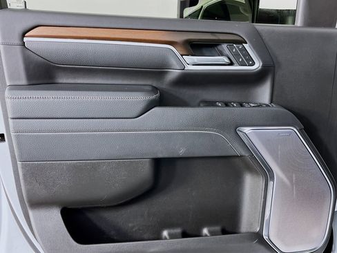 Used 2025 GMC Sierra 2500 Denali w/ Denali Reserve Package image 27