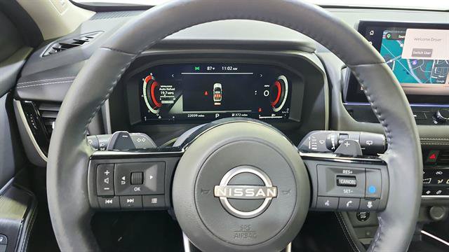 Certified 2024 Nissan Rogue Platinum w/ Platinum Premium Package FWD image 15