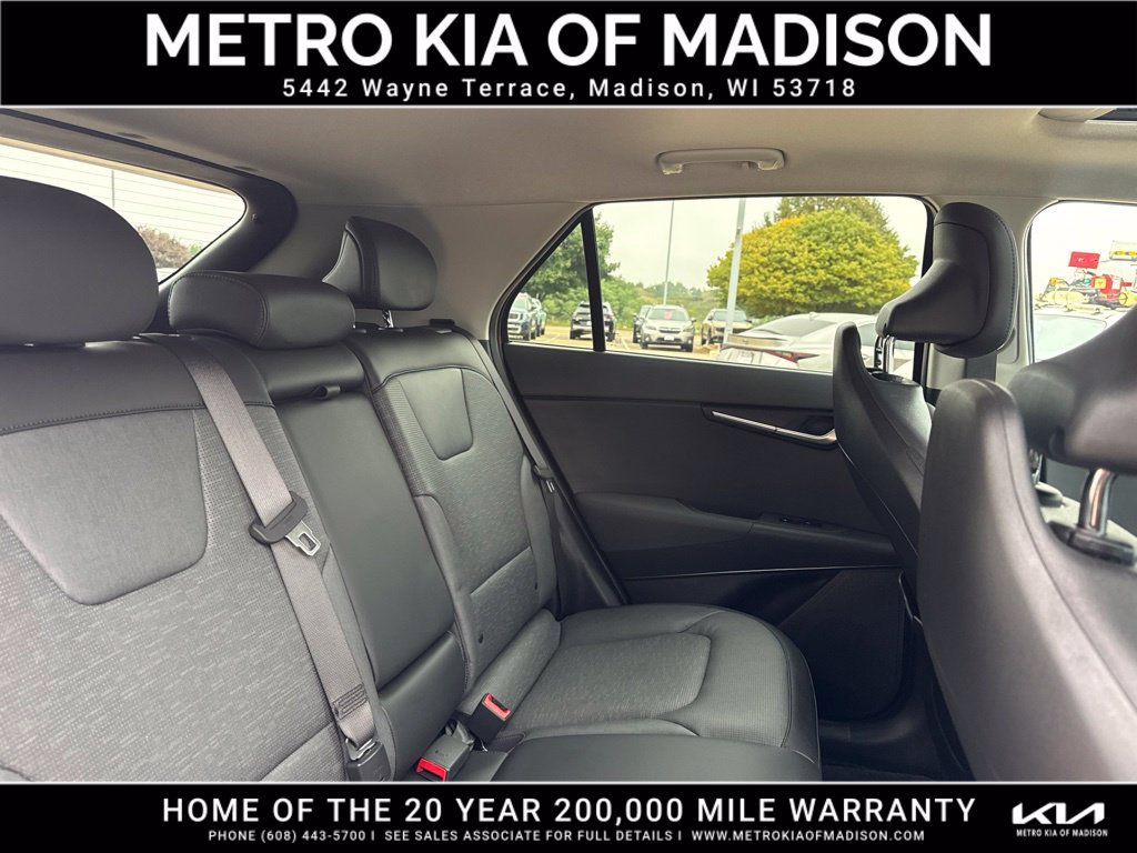 Used 2023 Kia Niro Wave w/ Wave Preserve Package FWD image 42