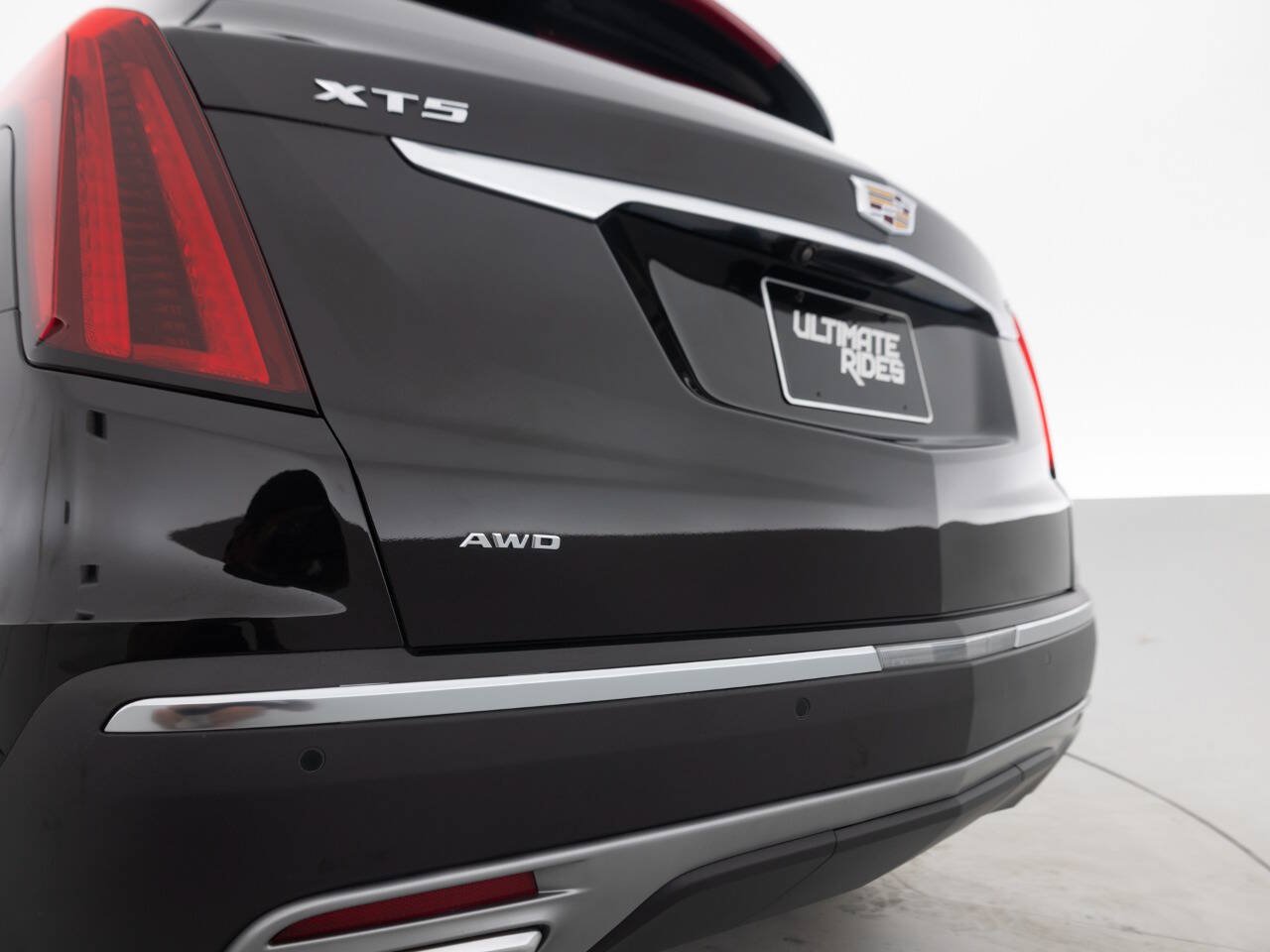 Used 2021 Cadillac XT5 Premium Luxury AWD/4WD image 16