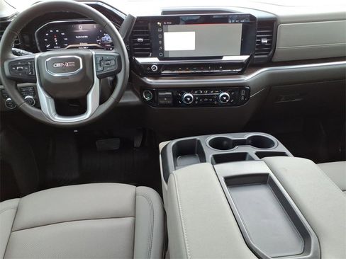 Used 2024 GMC Sierra 1500 SLT image 14
