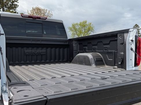 New 2026 GMC Sierra 1500 AT4X AWD/4WD image 32