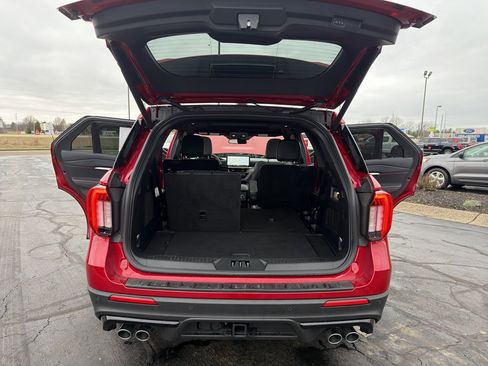 Used 2025 Ford Explorer ST w/ Sun And Sound Package image 18