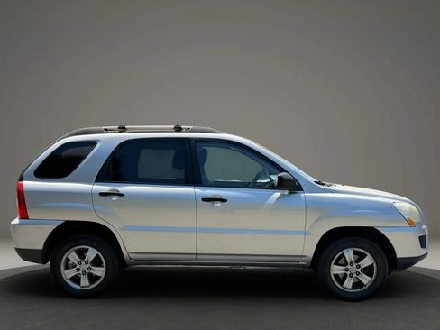Used 2010 Kia Sportage LX FWD image 9